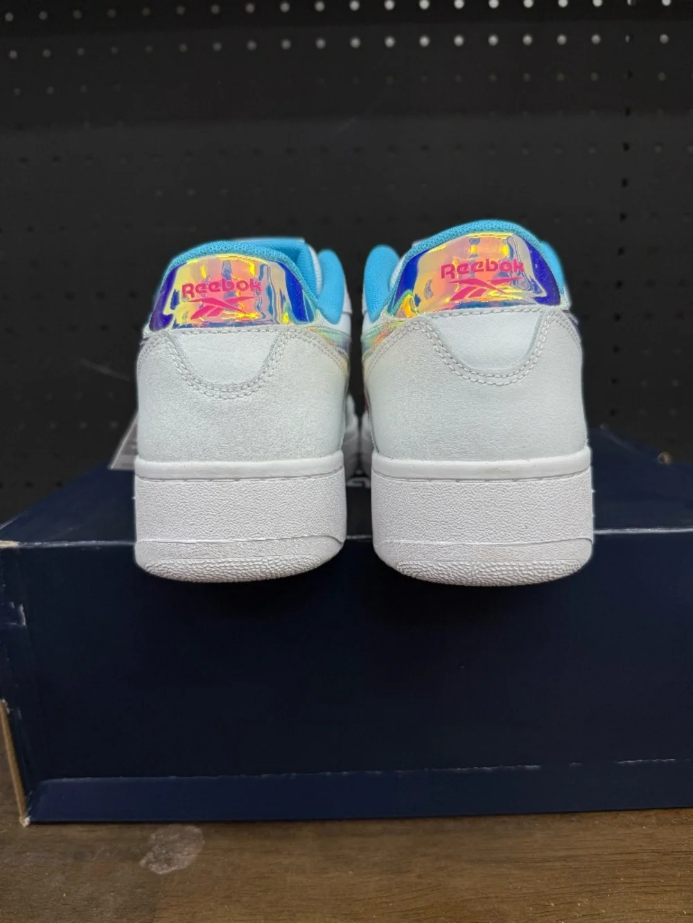 New W/ Box! Men's Reebok ATR Chill 'Iridescent' White Pink Blue Sneakers Size 11